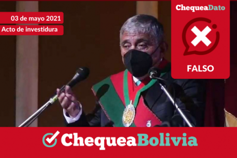 Iván Arias durante su discurso en el acto de investidura con los símbolos de mando en Teatro Municipal Alberto Saavedra Pérez (Imagen: Unitel).