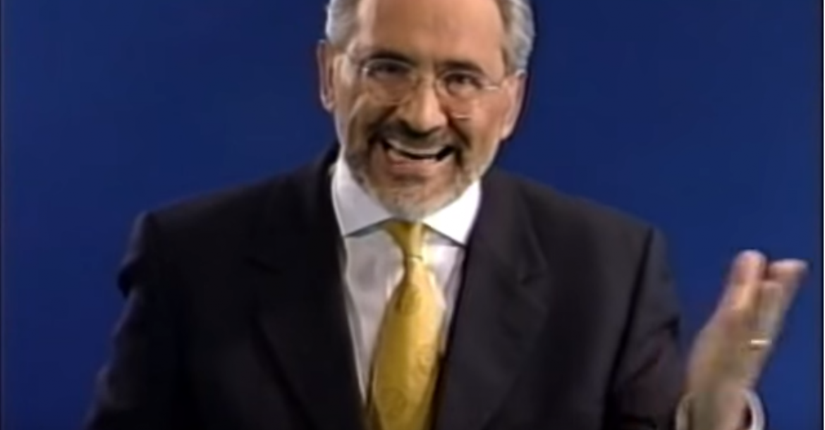 Una captura del video original sobre la propaganda para las elecciones generales de 2002. 